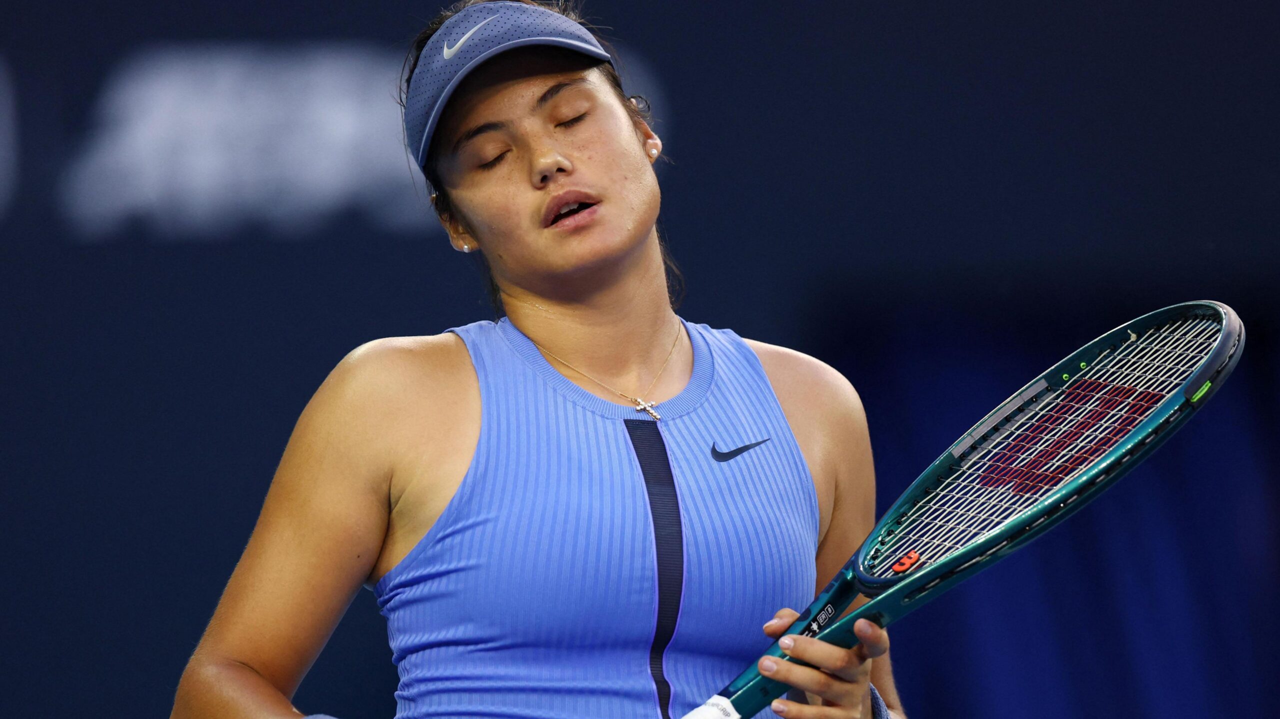 Emma Raducanu wilts in Wuhan as heat and frustration take their toll