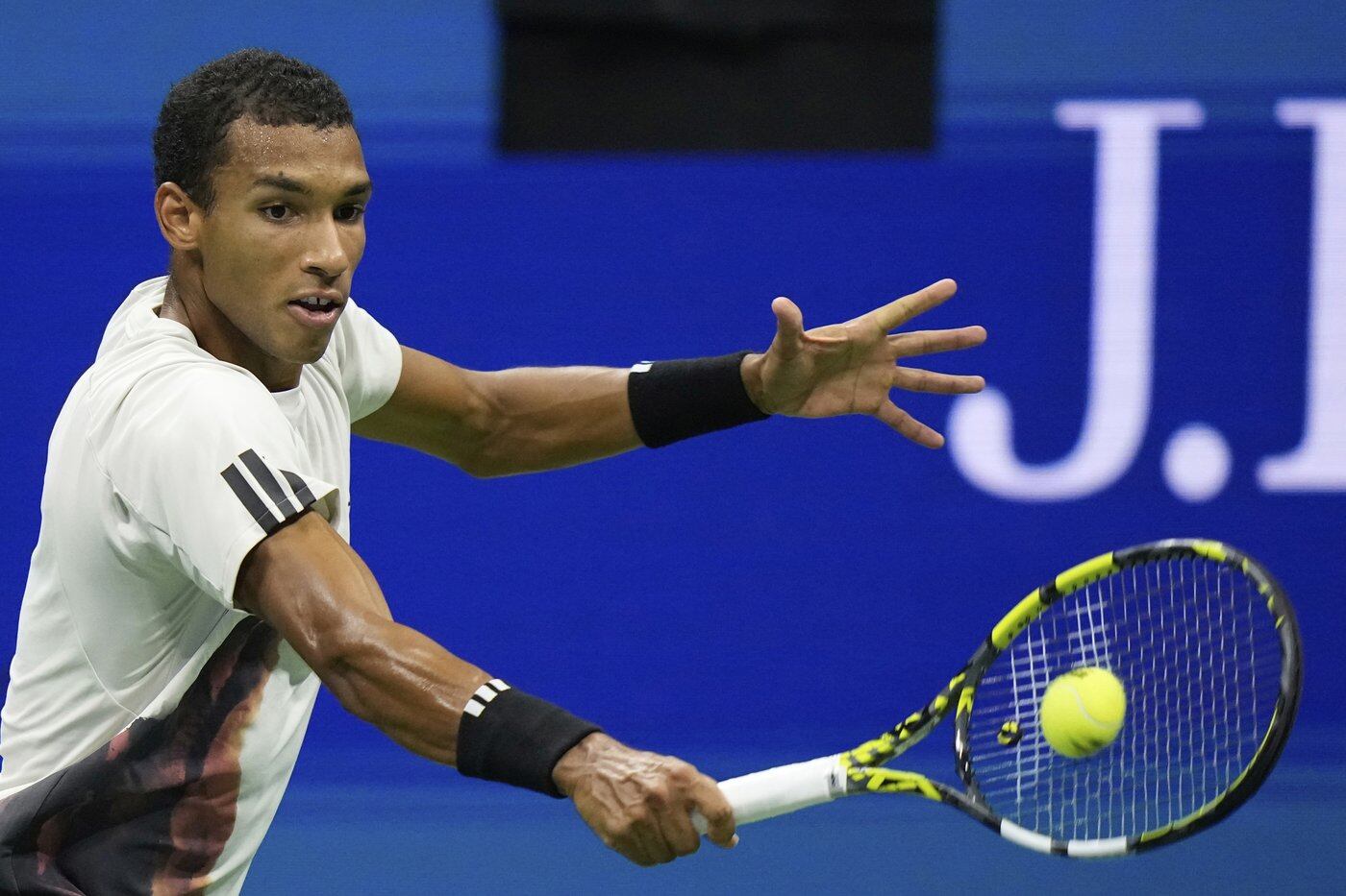 Felix Auger-Aliassime marks 250th career win with statement performance
