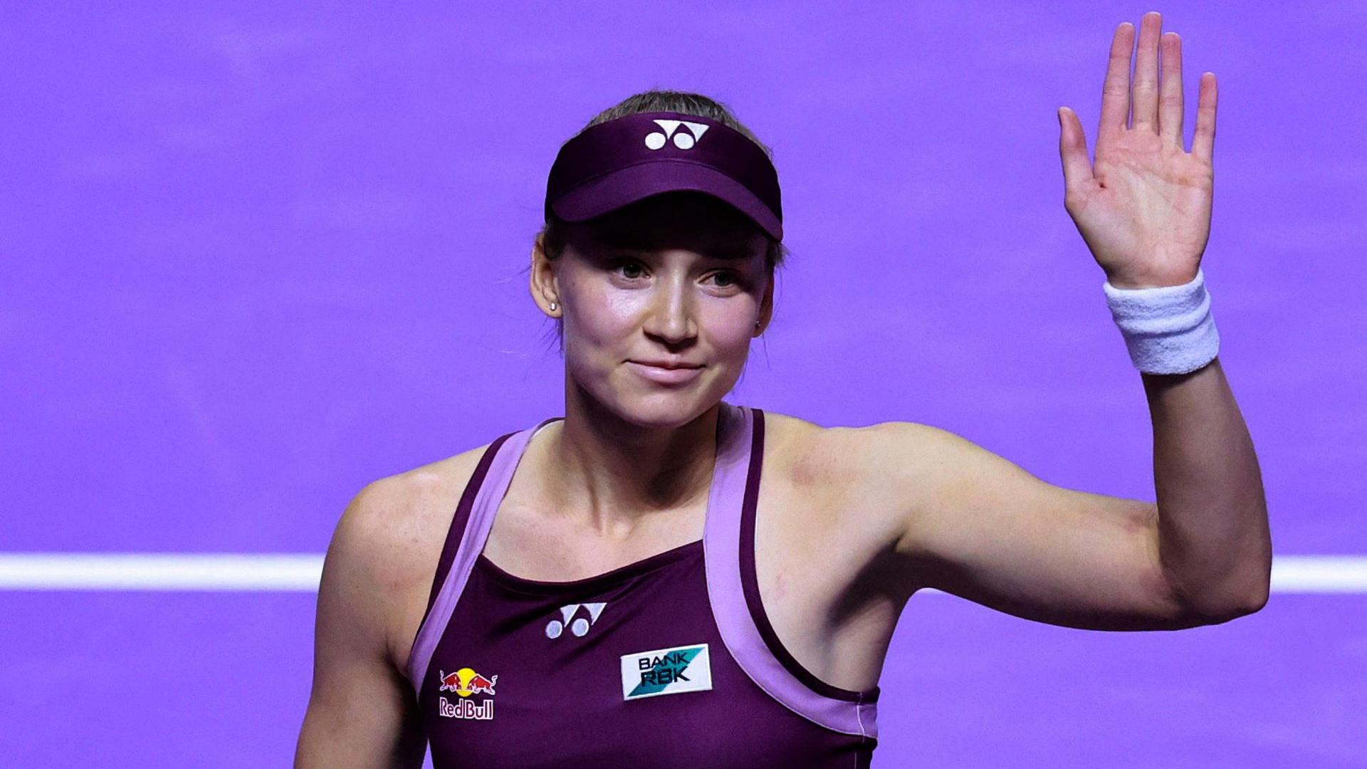 Elena Rybakina completes top-10 sweep with commanding WTA Finals start