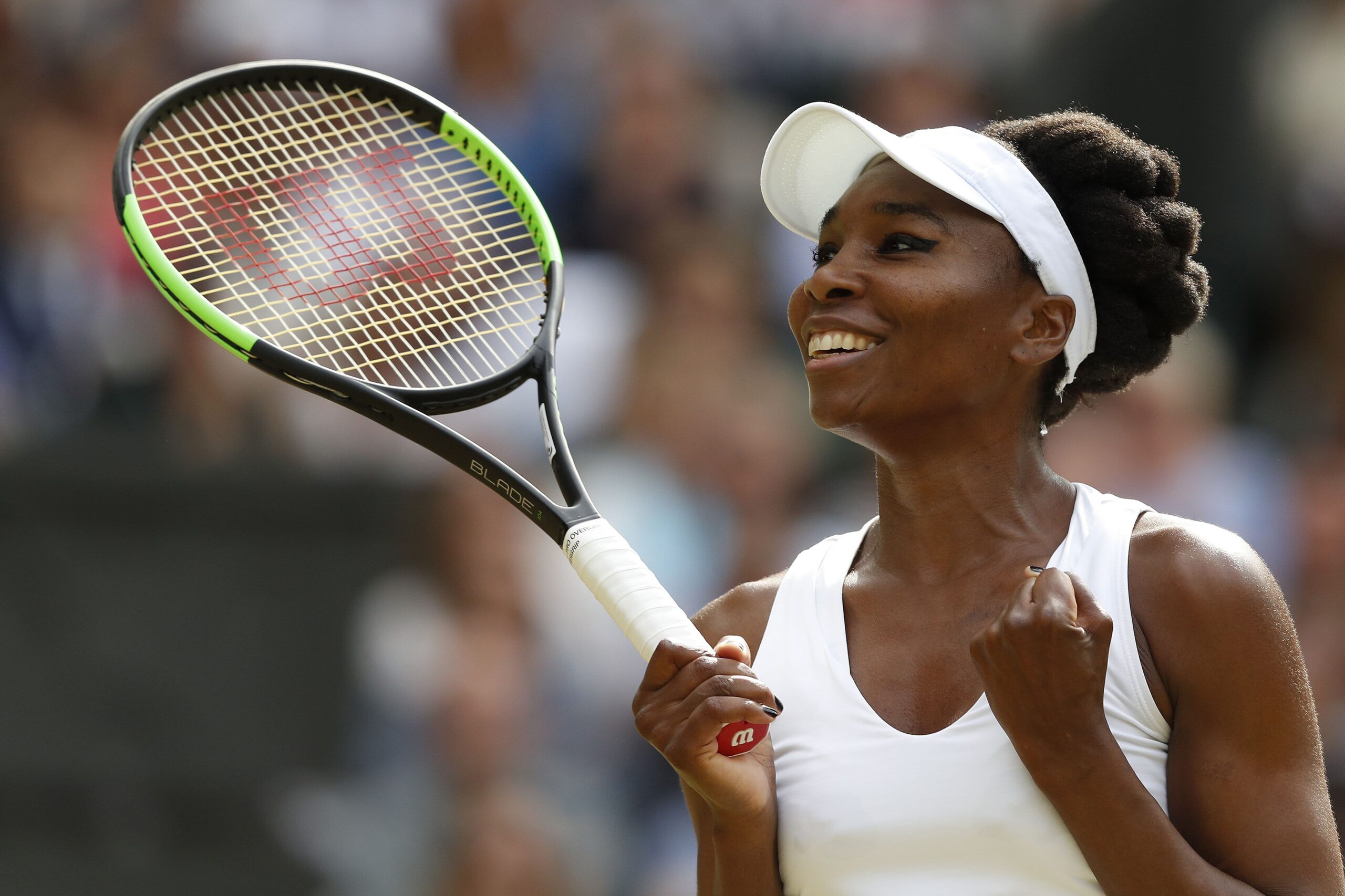 Venus Williams rewrites history with record-breaking Australian Open return